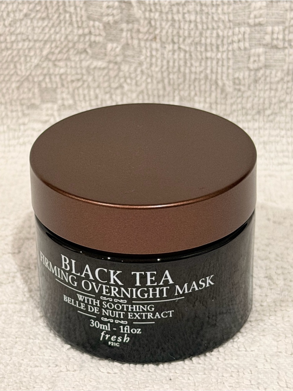 fresh Black Tea Firming Overnight Mask — Brown and Black Jar